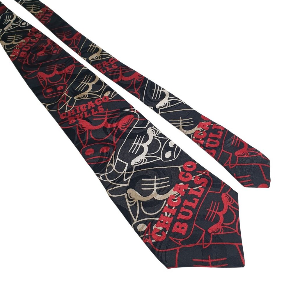 Vintage Ralph Marlin RM Sport Chicago Bulls Sports Basketball Fan Silk Tie Gift